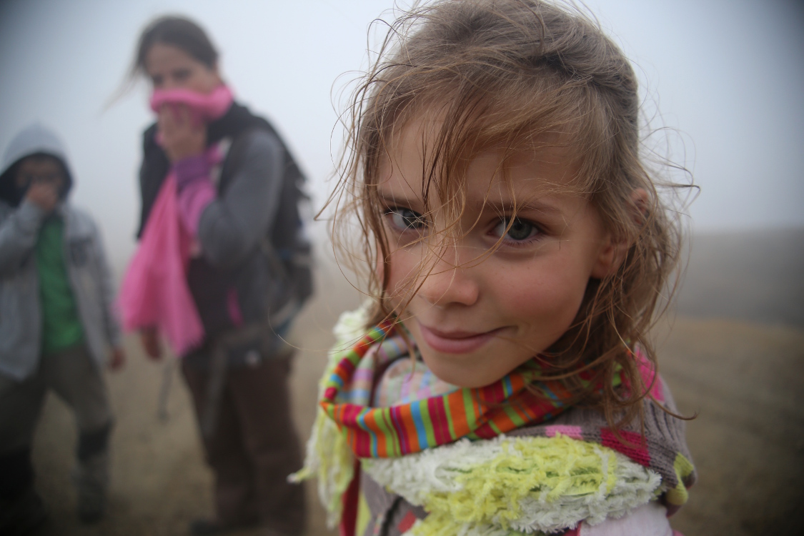 Java. Kawah Ijen.
On arrive au sommet au milieu des nuages. L'air est par moment trÃ¨s chargÃ© en soufre. Au dÃ©but, on ne voyait rien ...