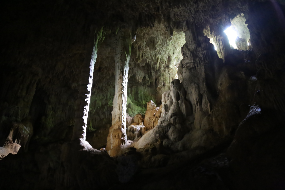 Ile des Pins.Grotte de la TroisiÃ¨me.