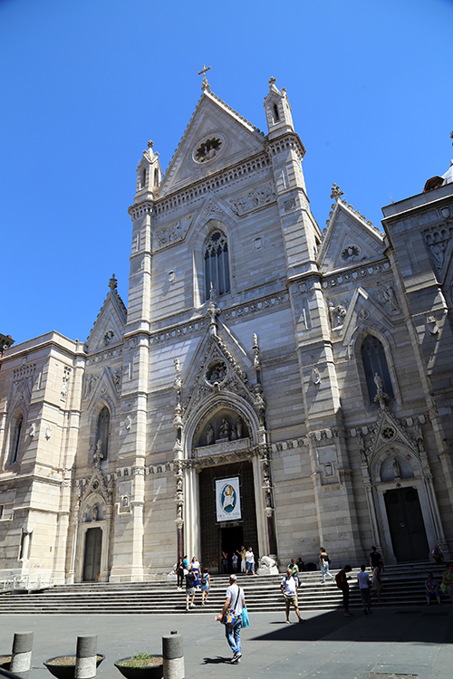 Naples.
CathÃ©drale Notre-Dame de l'Assomption (ou duomo).