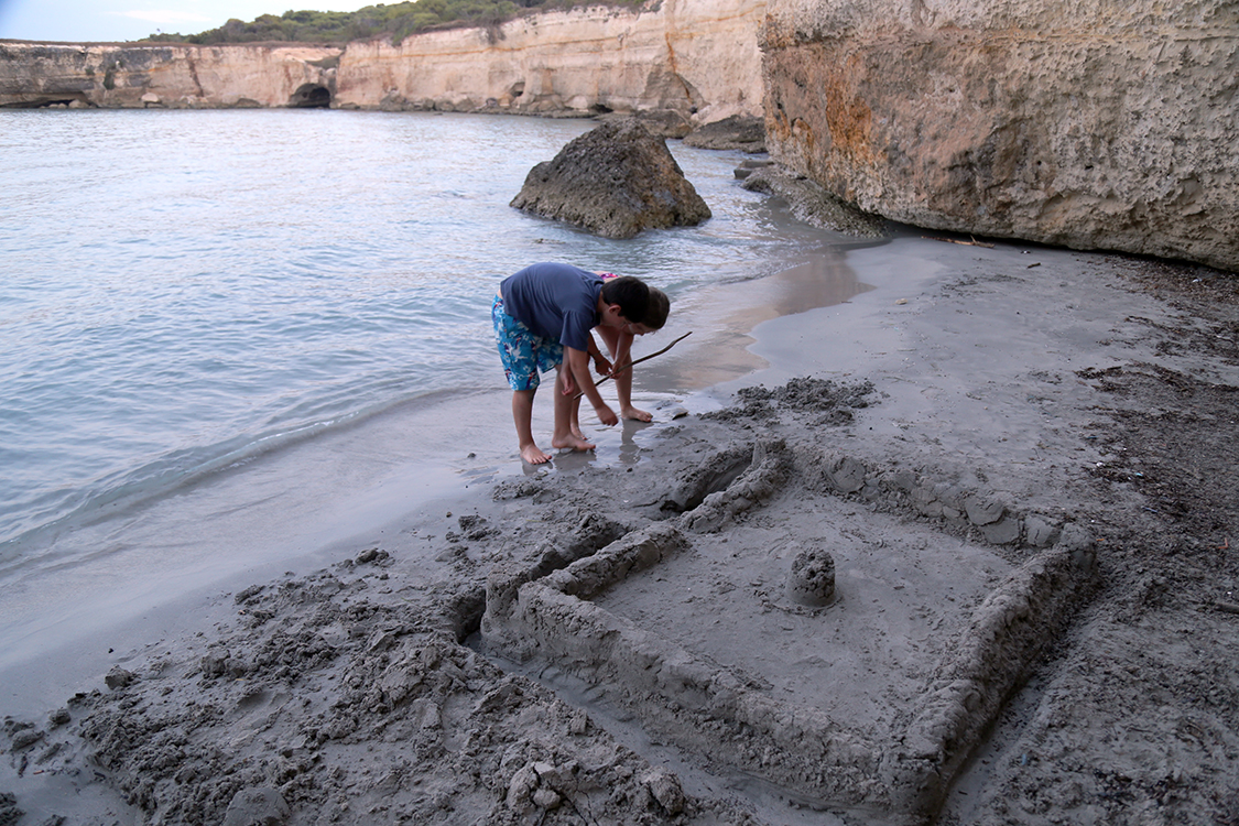 Sant'Andrea.
On a dÃ©couvert une toute petite plage que l'on a pu privatiser !