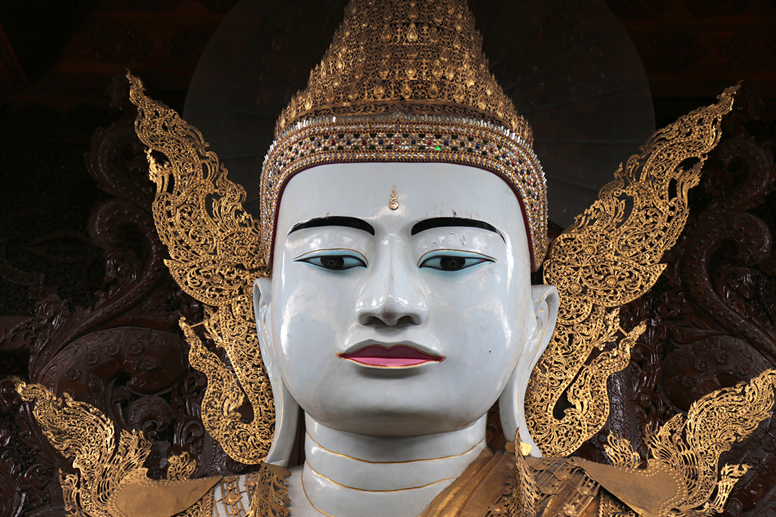 Yangon.
Pagode Ngahtatgyi.