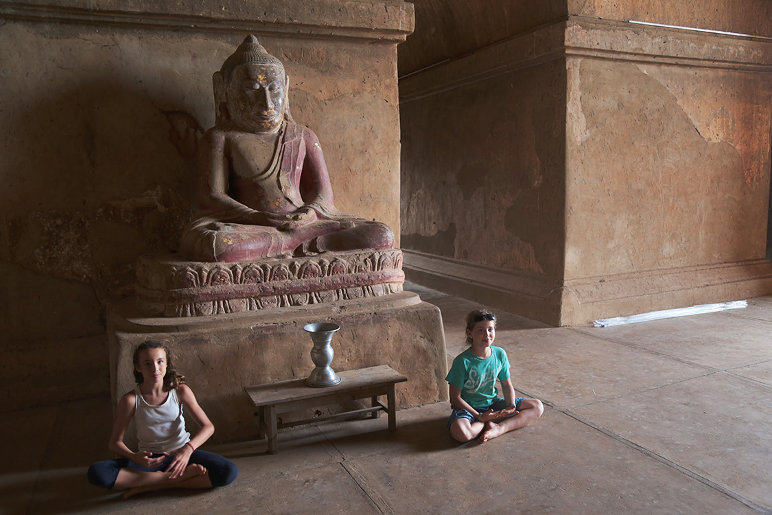 Bagan.
Temple Dhammayangyi.