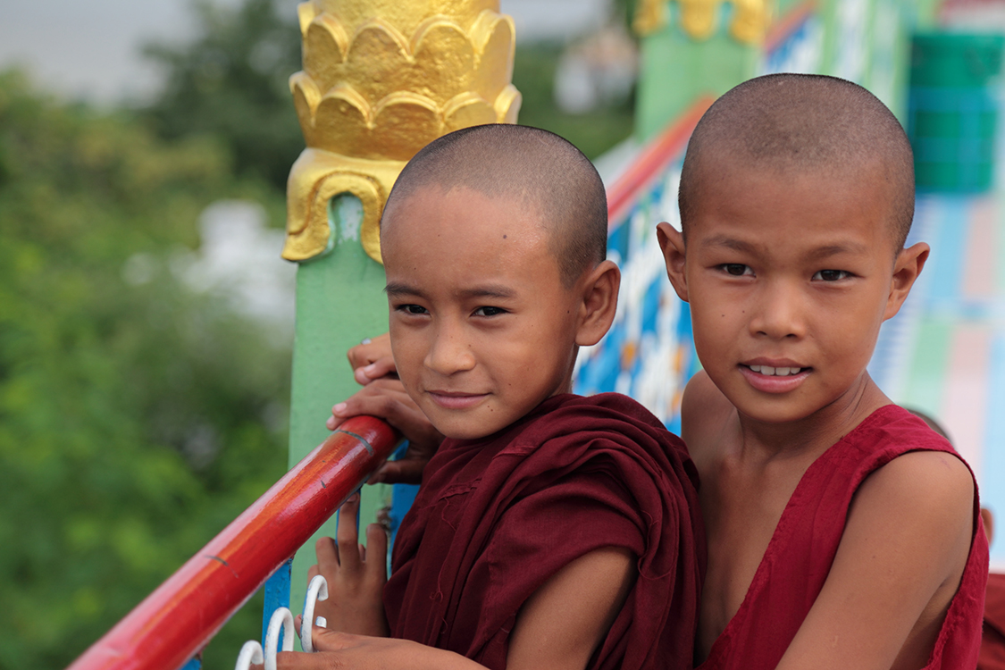 Mandalay, Sagaing.
U Ponya pagoda.