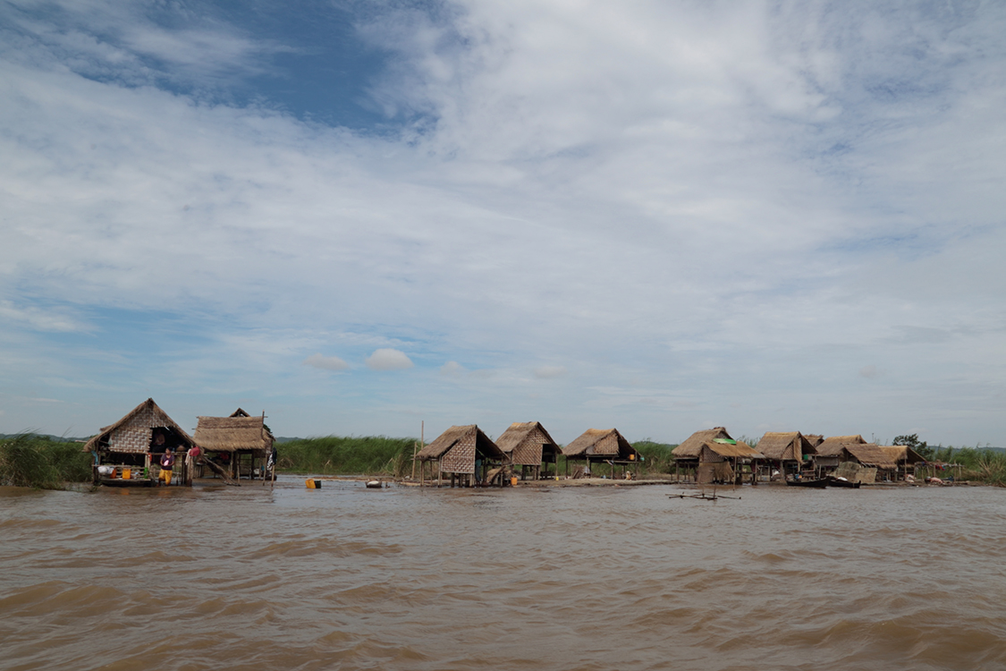 Mandalay.
La balade nous permet de dÃ©couvrir quelques petits villages hors du temps.