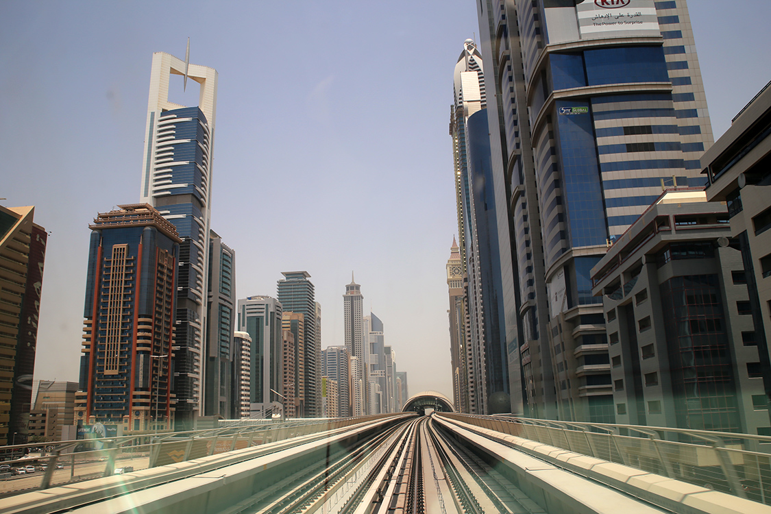 Metro de DubaÃ¯.
Un air de Blade Runner...