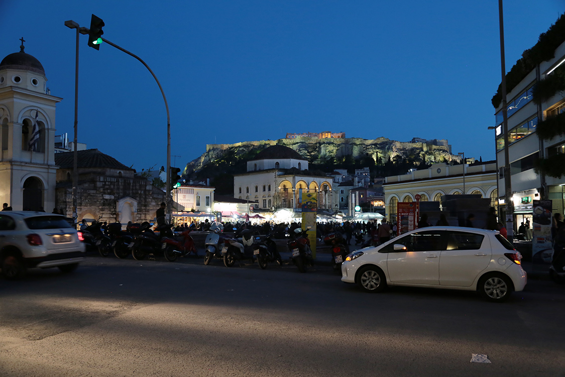 AthÃ¨nes.
Il est temps d'aller se coucher. Une longue journÃ©e nous attend le lendemain !