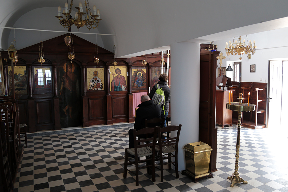 Santorin.
RandonnÃ©e Fira-Oia.
Eglise Mikros Profitis Ilias.