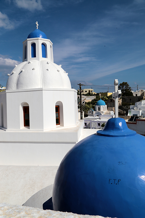 Santorin.
Village de Mesaria.