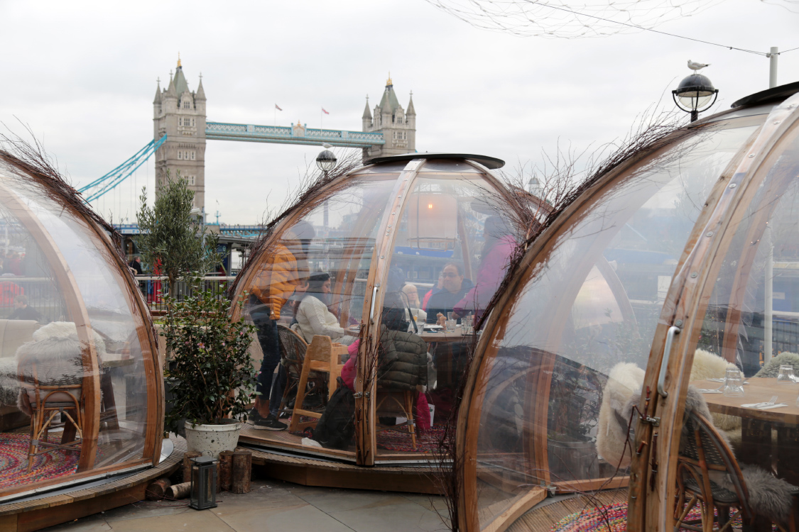 DÃ©jeuner au Coppa Club de Tower Bridge. Pas dans les bulles (c'est complet longtemps Ã  l'avance...), mais c'Ã©tait trÃ¨s sympa !
Merci les amis !