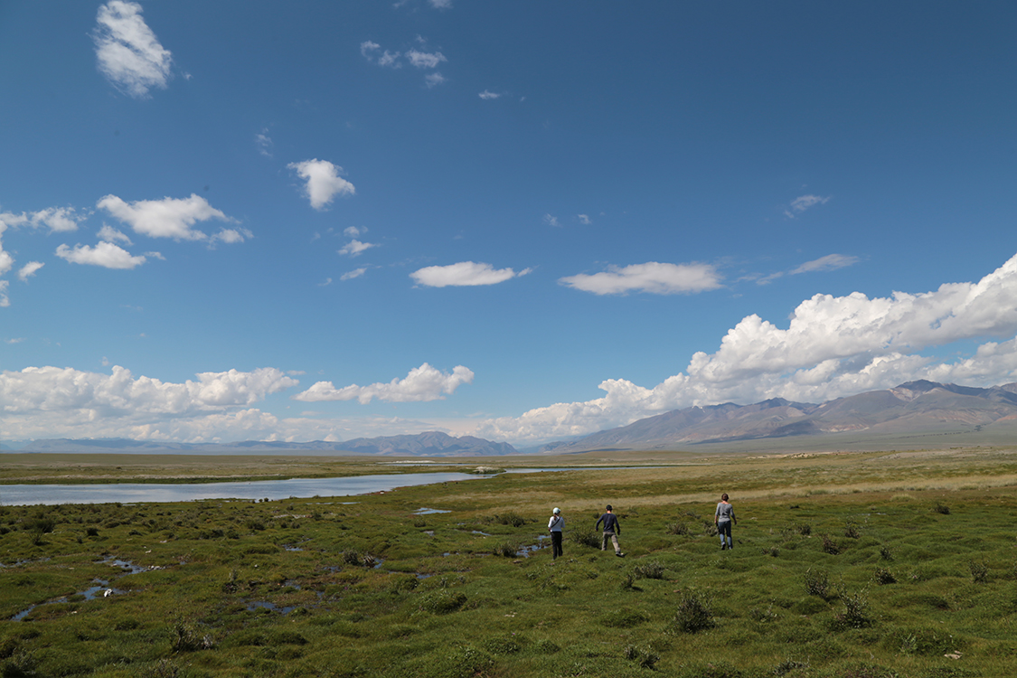 Le plateau d'Ukok est une rÃ©gion montagneuse oÃ¹ les cultures altaÃ¯que, mongole, kazakhe et sibÃ©rienne sâ€™entrelacent.