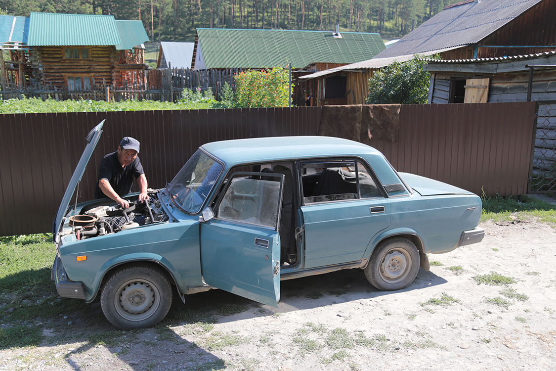 Village d'Uznezya.
Fonctionnement normal d'une LADA...