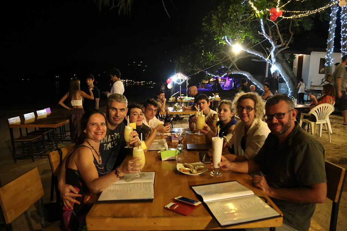 Koh Tao.
SoirÃ©e PiÃ±a Colada ! Trop bon !